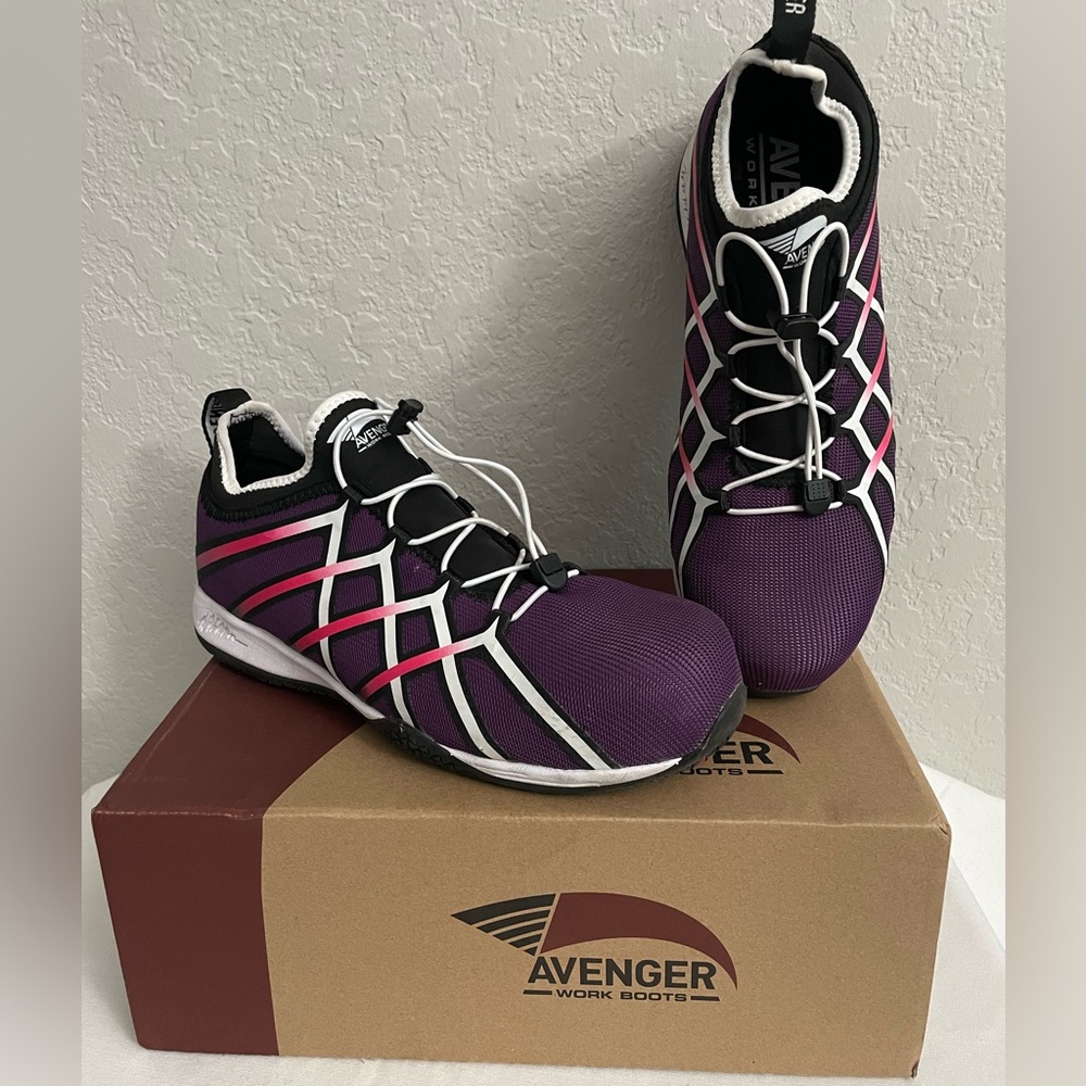 Avenger Work Boots Hydro Womens Size 9 Wide in Purple/White